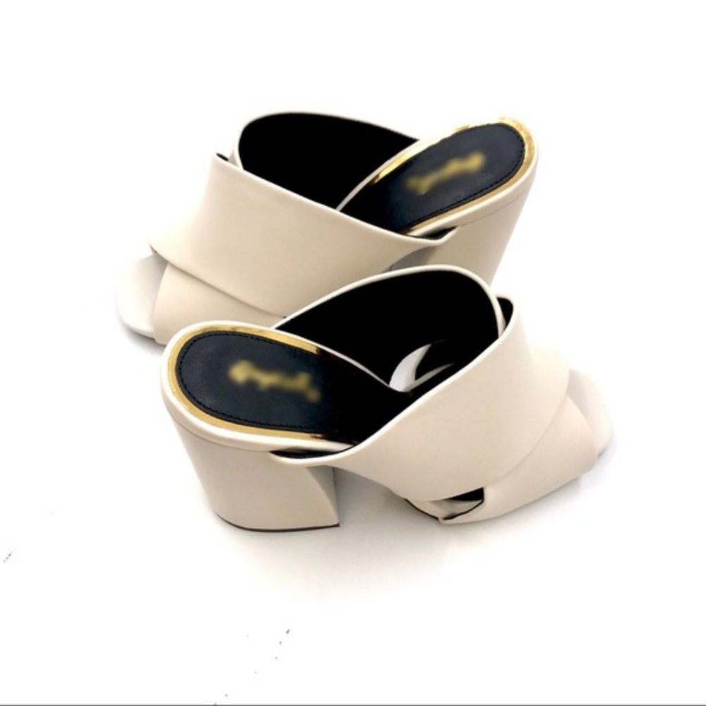 Block Heels Mules in Cream - Picture 5 of 8